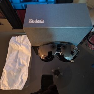 Black Fashion Sunglasses